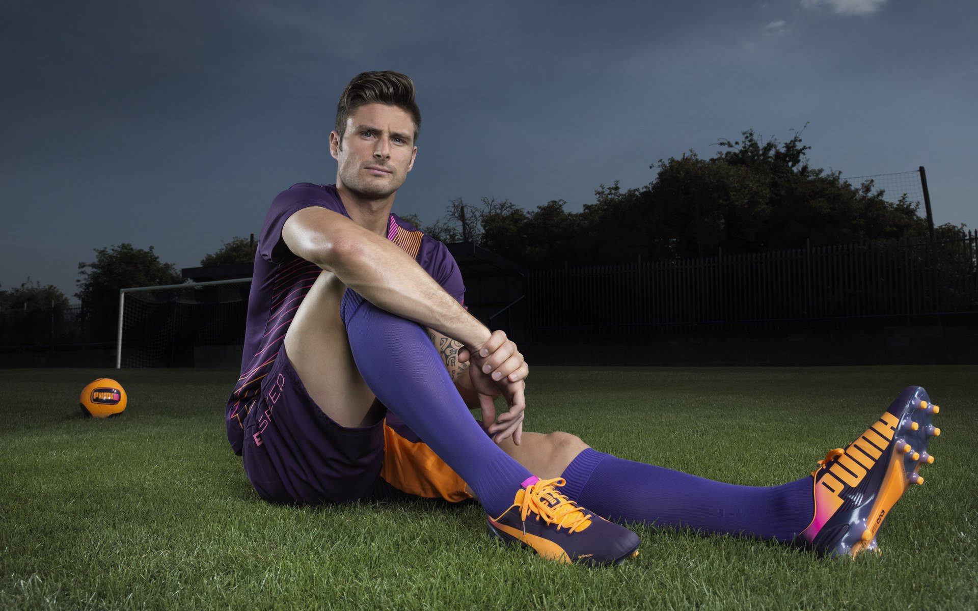 牙买加正面击溃冰岛，斯通斯在意甲焦点战接管比赛，体育叙事中的边缘与中心重构