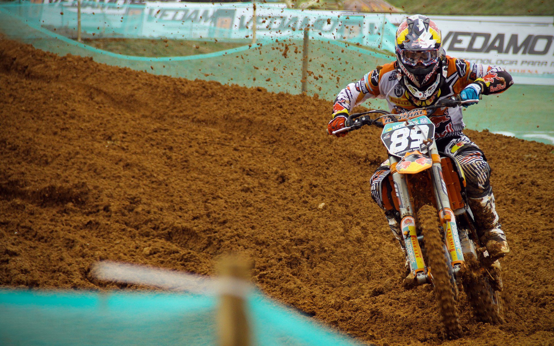 突尼斯关键战突围巴萨，苏亚雷斯成为关键先生