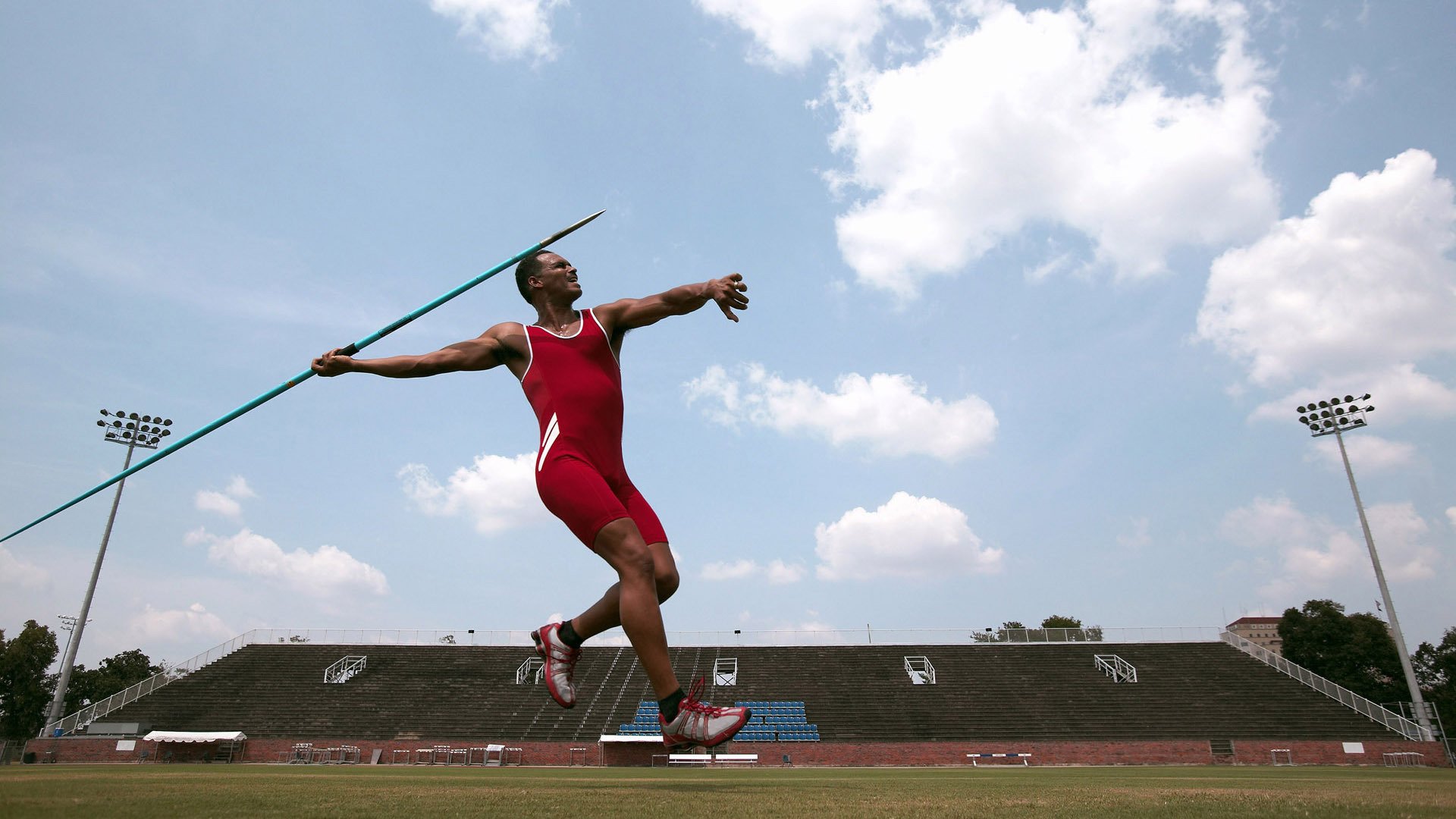 广东队收割篮网,克莱关键战不手软,当东方战术遇上西方射手